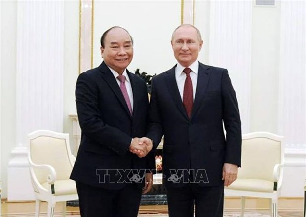 President Nguyen Xuan Phuc holds talks with Russian counterpart Vladimir Putin